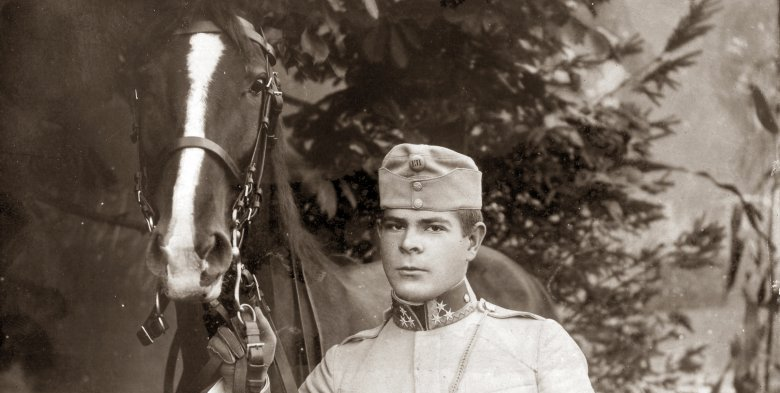 70 éve hunyt el Csanády György (1895-1952)  költő, újságíró, a Székely himnusz szerzője