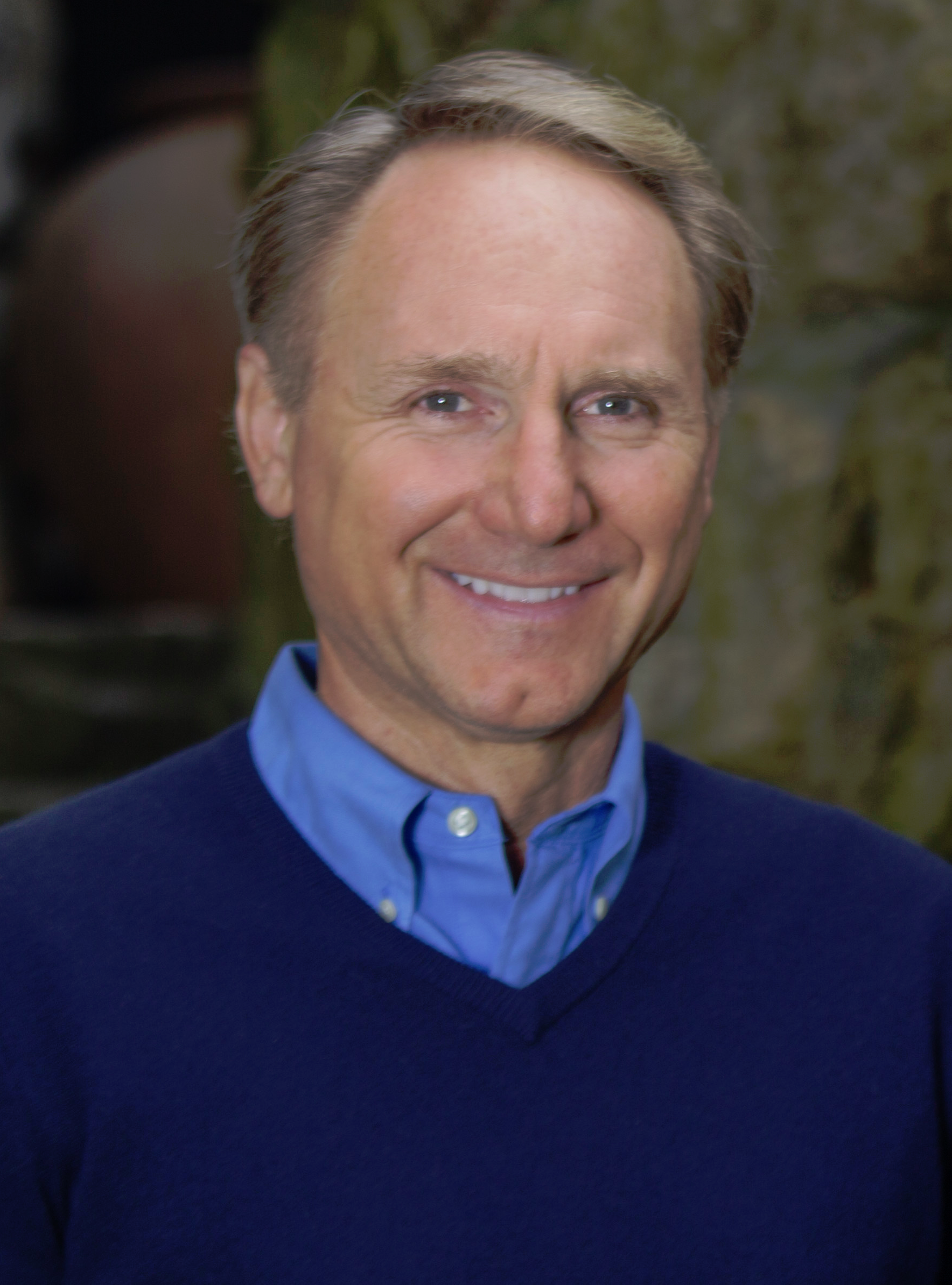 60 éve, 1964. június 22-én született Dan Brown amerikai regényíró, művészettörténész